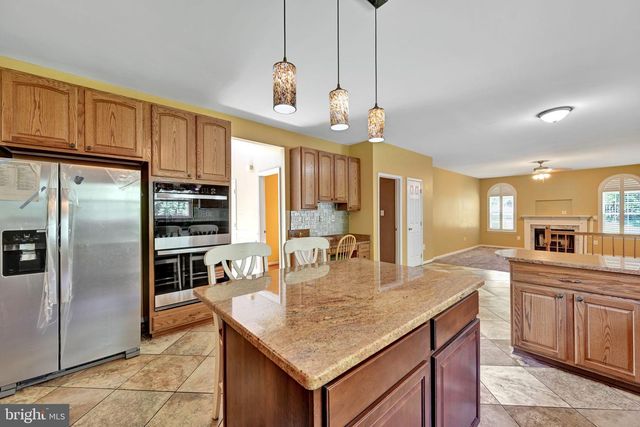 7975 DEEPWATER VIEW DR, Port Tobacco, MD 20677