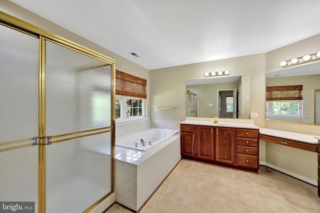 7975 DEEPWATER VIEW DR, Port Tobacco, MD 20677