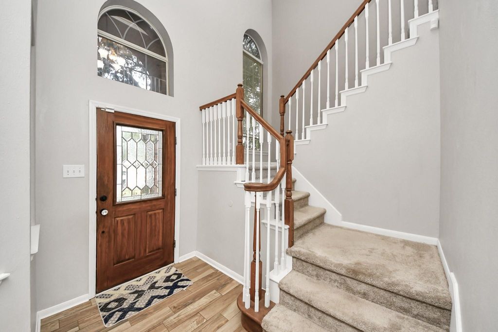 Image 7 of property listing at 1406 Lamplight Trail Drive, Katy, TX 77450