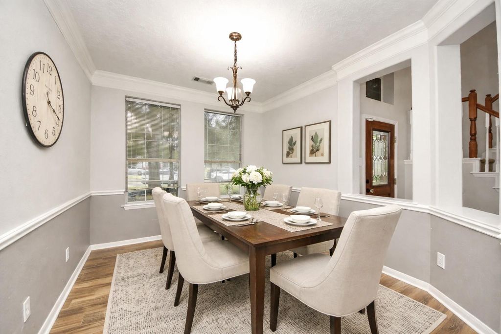 Image 9 of property listing at 1406 Lamplight Trail Drive, Katy, TX 77450