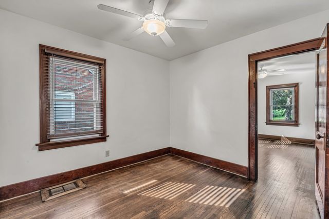 2817 Bellevue Avenue, Bettendorf, IA 52722