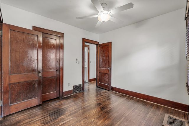 2817 Bellevue Avenue, Bettendorf, IA 52722