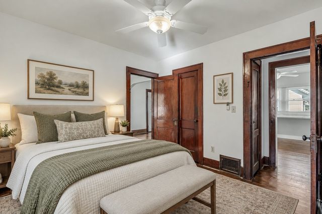 2817 Bellevue Avenue, Bettendorf, IA 52722