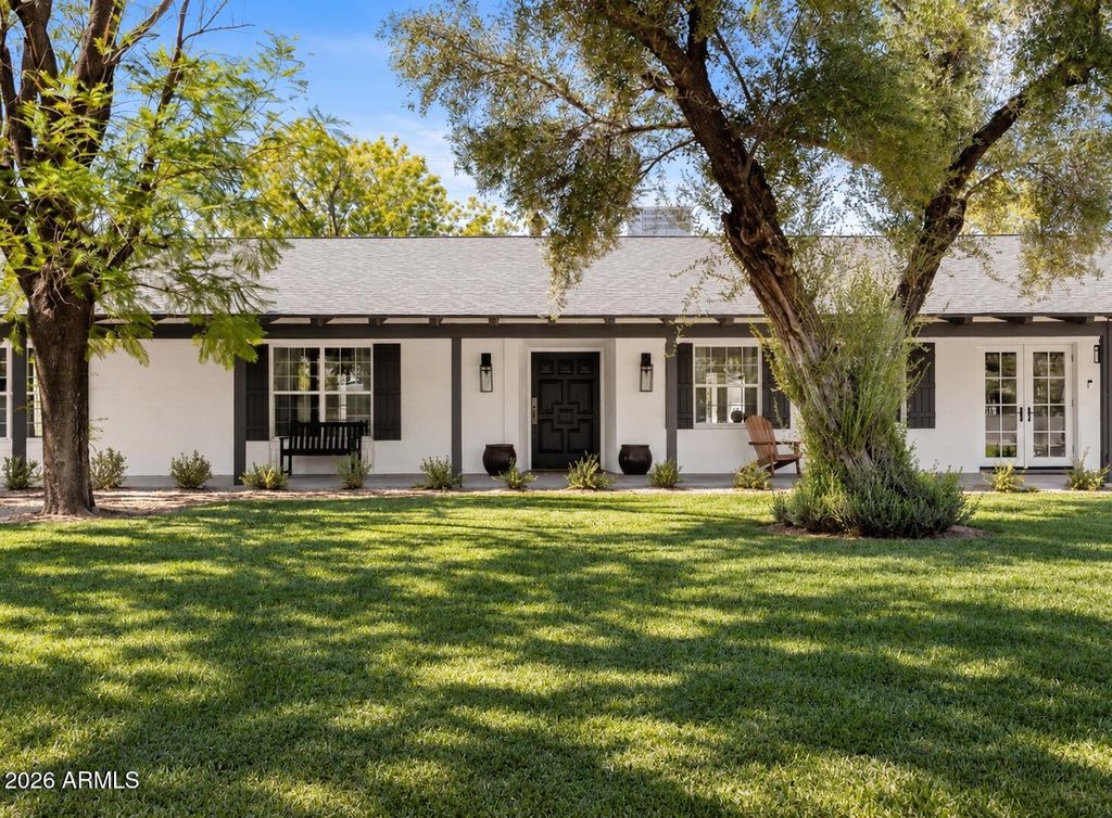88 N Country Club Drive, Phoenix, AZ 85014 — exterior