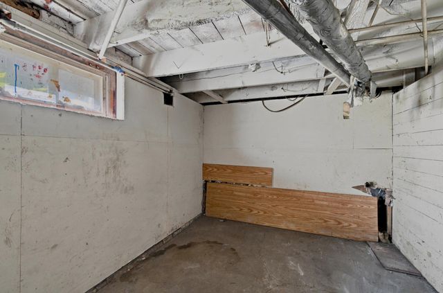 1028 7th Street N, Fargo, ND 58102