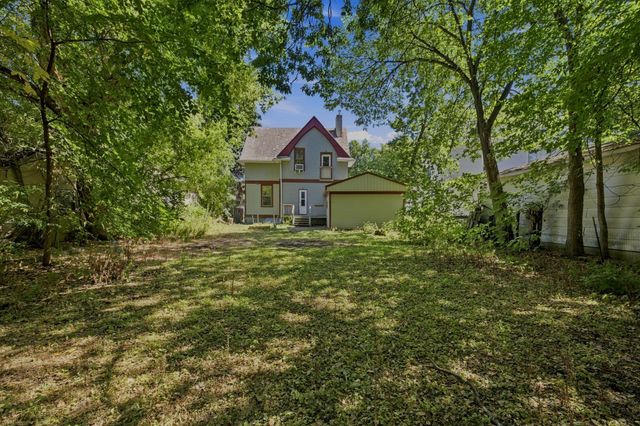 1028 7th Street N, Fargo, ND 58102
