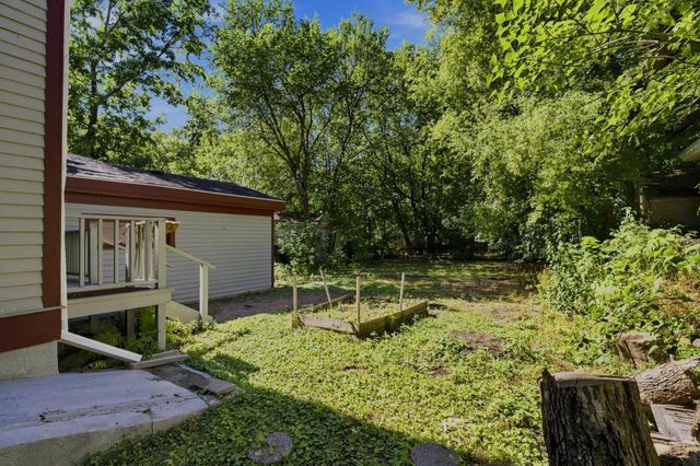 1028 7th Street N, Fargo, ND 58102
