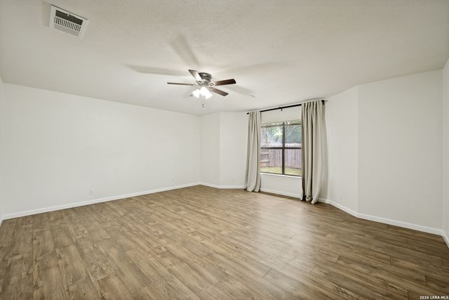 8139 MANDERLY PL, Converse, TX 78109