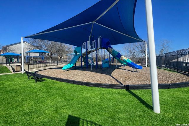 8139 MANDERLY PL, Converse, TX 78109