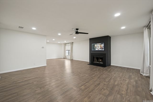 8139 MANDERLY PL, Converse, TX 78109