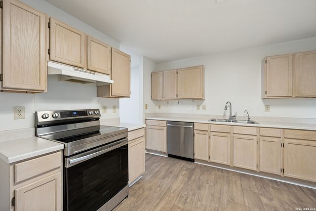 8139 MANDERLY PL, Converse, TX 78109