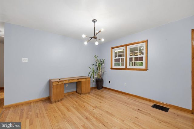 14983 CHARLES TOWN RD, Charles Town, WV 25414