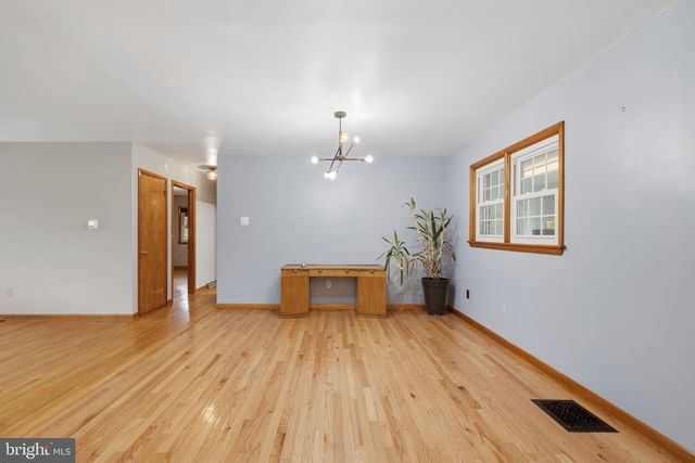 14983 CHARLES TOWN RD, Charles Town, WV 25414