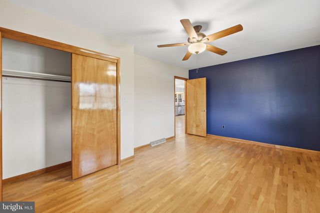 14983 CHARLES TOWN RD, Charles Town, WV 25414
