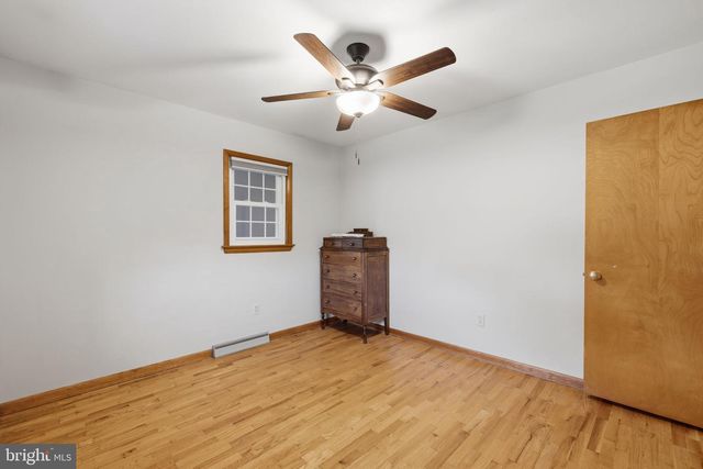 14983 CHARLES TOWN RD, Charles Town, WV 25414