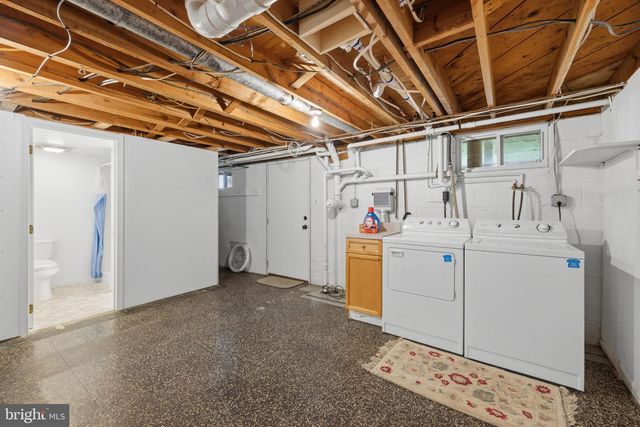 14983 CHARLES TOWN RD, Charles Town, WV 25414