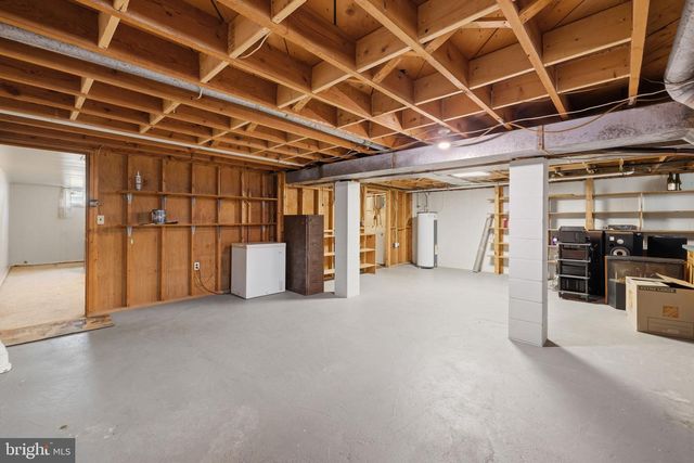 14983 CHARLES TOWN RD, Charles Town, WV 25414