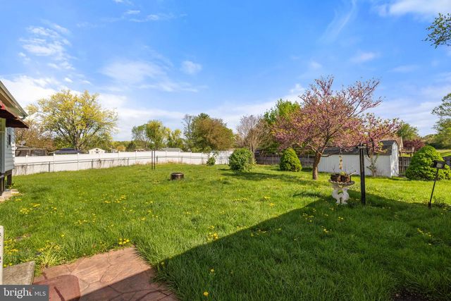 14983 CHARLES TOWN RD, Charles Town, WV 25414
