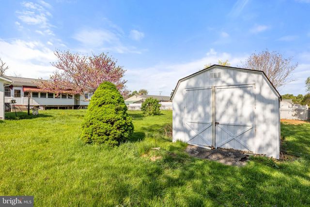 14983 CHARLES TOWN RD, Charles Town, WV 25414