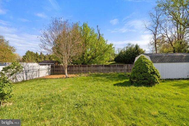 14983 CHARLES TOWN RD, Charles Town, WV 25414
