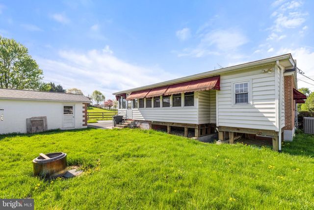 14983 CHARLES TOWN RD, Charles Town, WV 25414