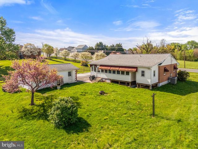 14983 CHARLES TOWN RD, Charles Town, WV 25414