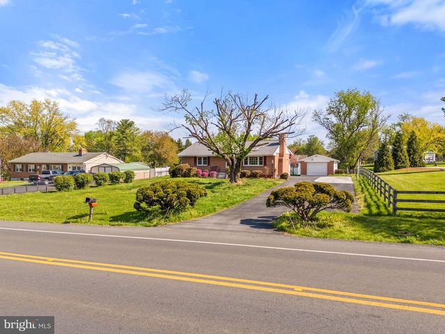 14983 CHARLES TOWN RD, Charles Town, WV 25414