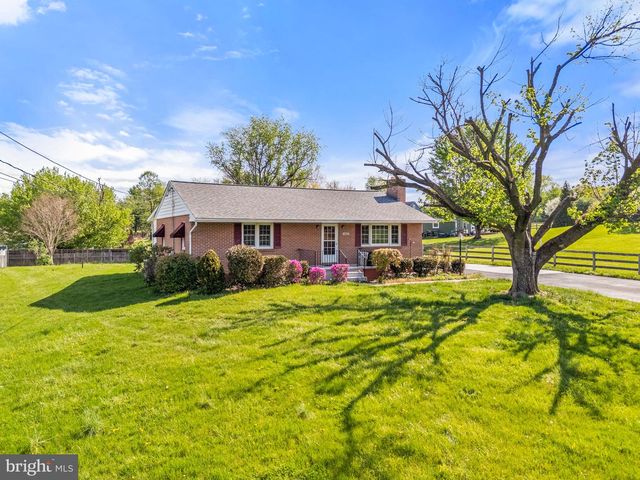 14983 CHARLES TOWN RD, Charles Town, WV 25414