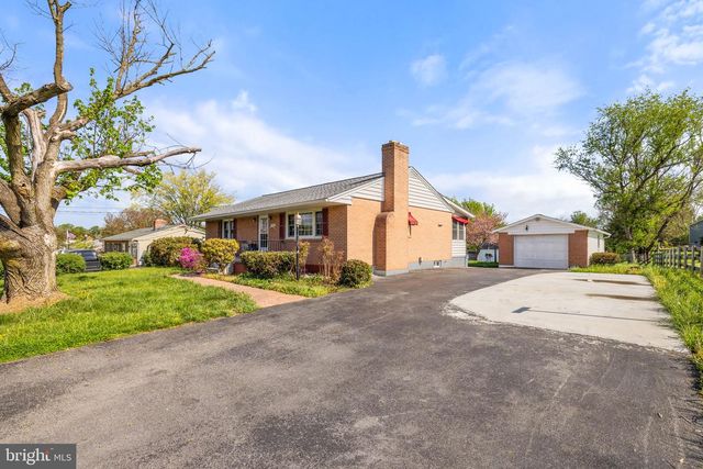 14983 CHARLES TOWN RD, Charles Town, WV 25414
