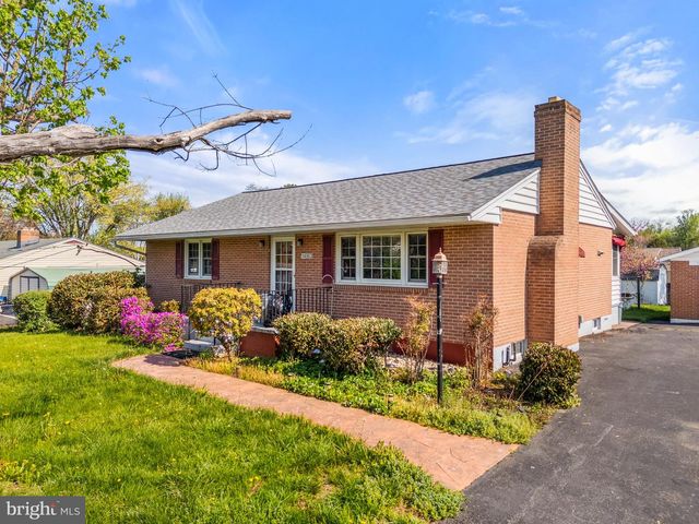 14983 CHARLES TOWN RD, Charles Town, WV 25414