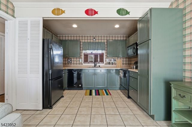 27 Summerall Rd, Franklin Twp., NJ 08873