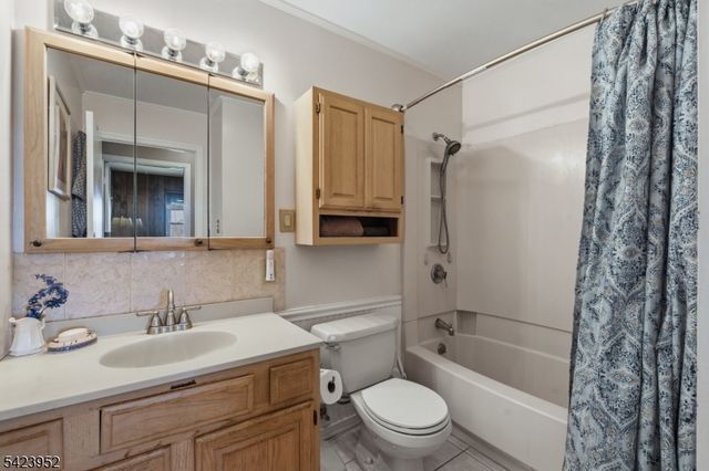 27 Summerall Rd, Franklin Twp., NJ 08873