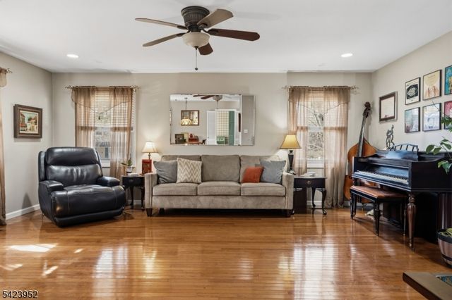 27 Summerall Rd, Franklin Twp., NJ 08873