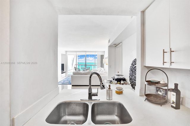 6767 Collins Ave 408, Miami Beach, FL 33141