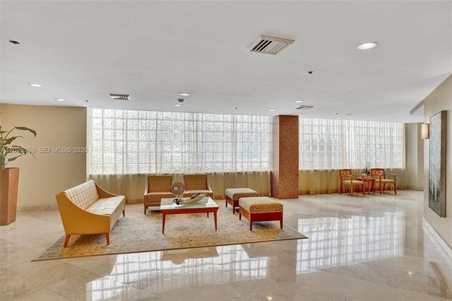 6767 Collins Ave 408, Miami Beach, FL 33141