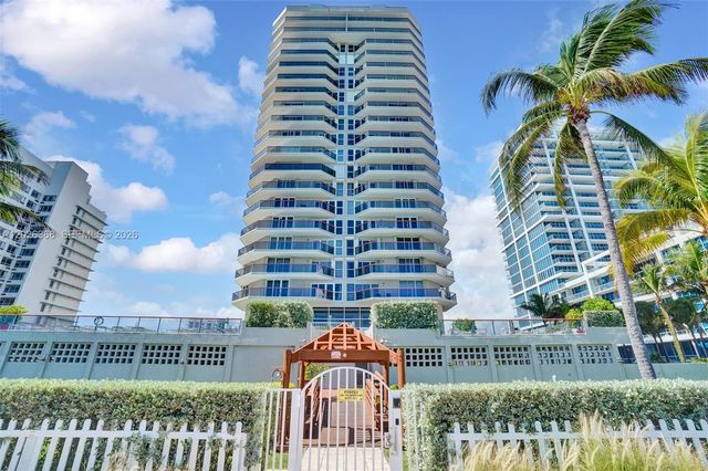 6767 Collins Ave 408, Miami Beach, FL 33141