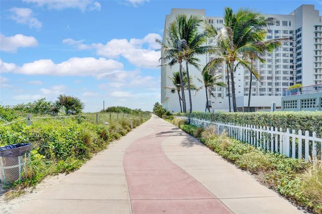 6767 Collins Ave 408, Miami Beach, FL 33141