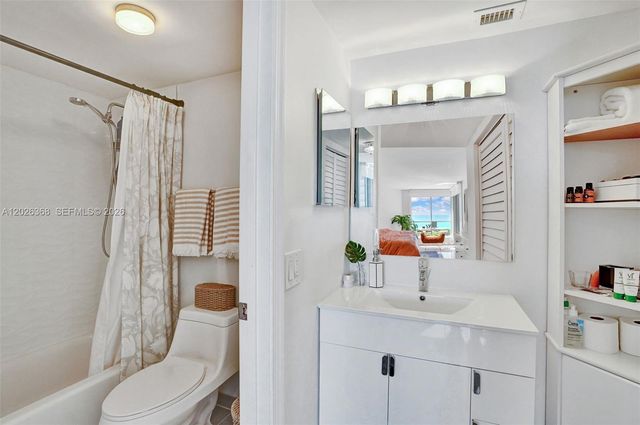 6767 Collins Ave 408, Miami Beach, FL 33141