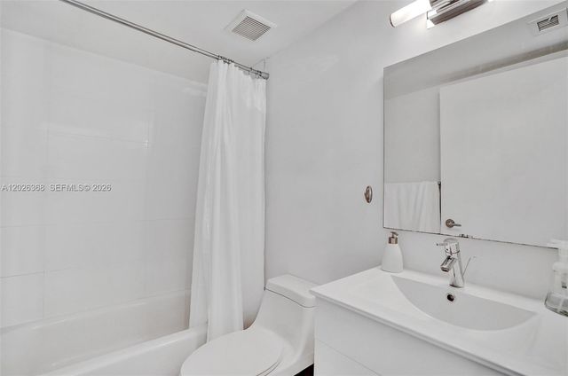 6767 Collins Ave 408, Miami Beach, FL 33141