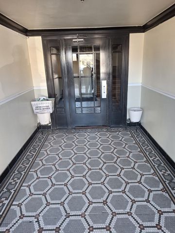 3149 W Wellington Avenue 1, Chicago, IL 60618