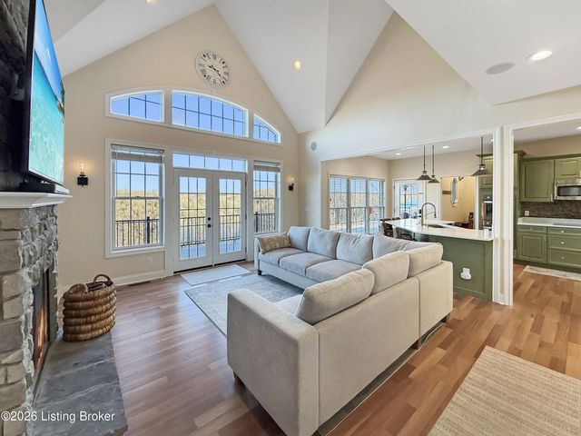 457 Grand Ave, Shepherdsville, KY 40165