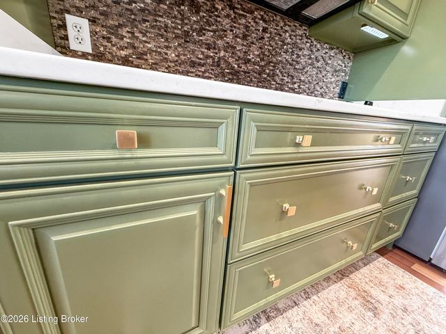 457 Grand Ave, Shepherdsville, KY 40165