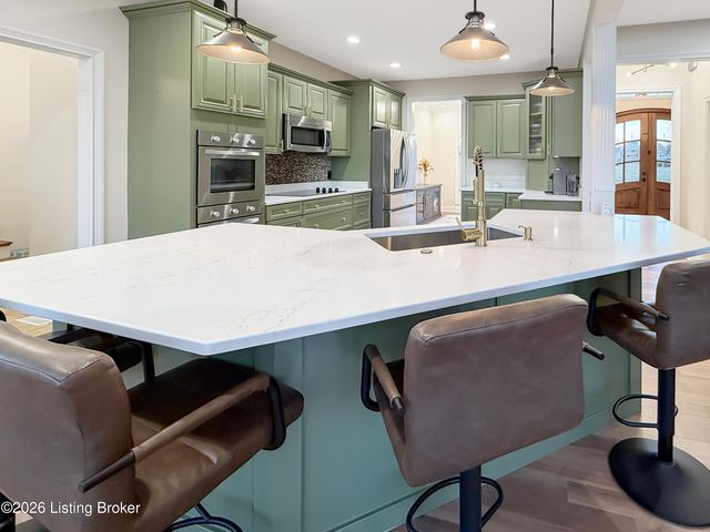 457 Grand Ave, Shepherdsville, KY 40165