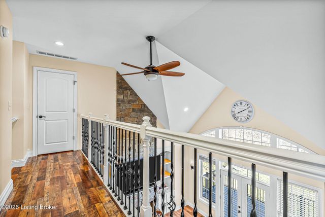 457 Grand Ave, Shepherdsville, KY 40165