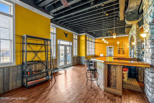 457 Grand Ave, Shepherdsville, KY 40165