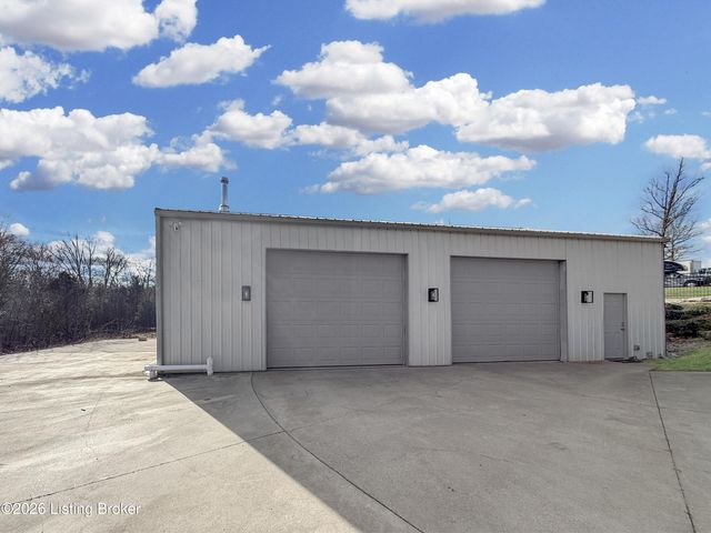 457 Grand Ave, Shepherdsville, KY 40165