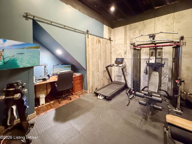 457 Grand Ave, Shepherdsville, KY 40165