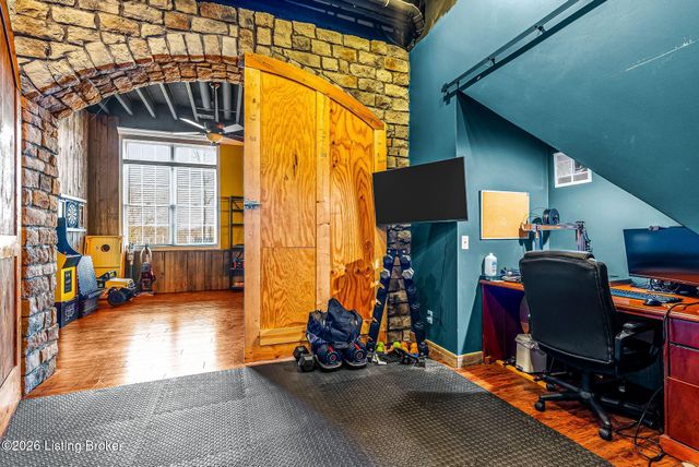 457 Grand Ave, Shepherdsville, KY 40165