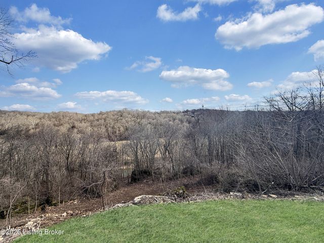 457 Grand Ave, Shepherdsville, KY 40165