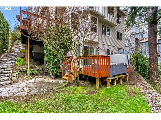 15435 Sw GLENEDEN Dr, Beaverton, OR 97007